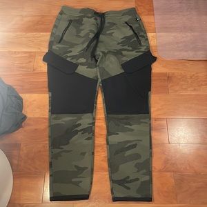 Hollister / Joggers / M